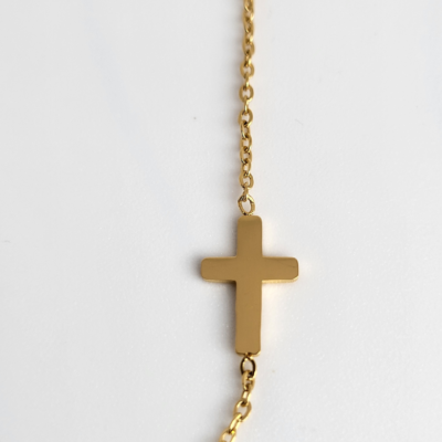 Dainty cross necklace