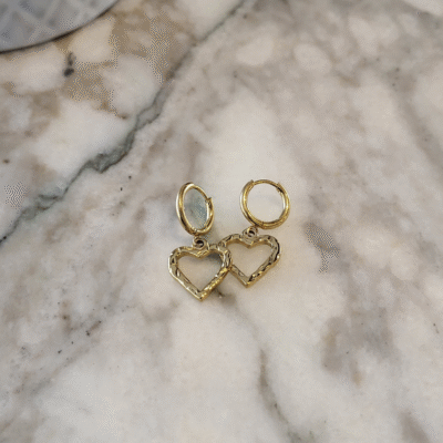 heart earrings with hammered effect