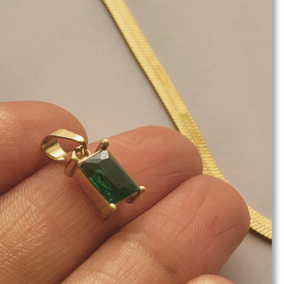 emerald pendant with necklace
